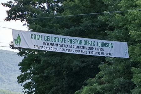 pastor-derek.jpg